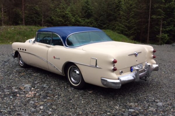 Buick Roadmaster 1954