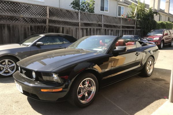 Ford Mustang GT Convertible 2005 hoyre foran